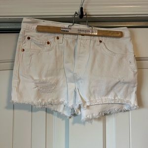 White Levi shorts